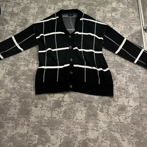 Plan.Z Black & White Korean Style Outwear - Picture 2 of 3